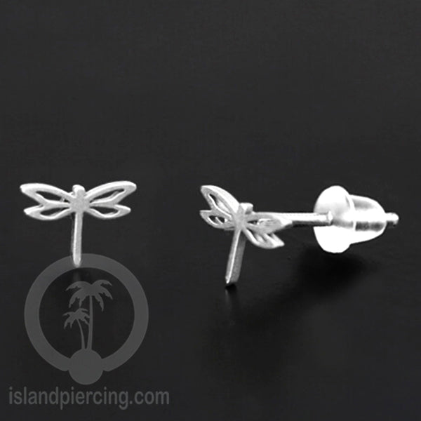 Anting Stud Stainless warna silver design yang cantik dengan banyak pilihan menarik