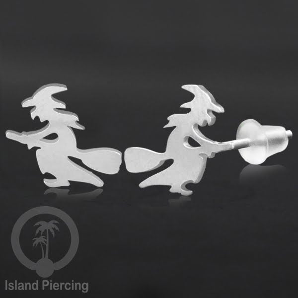 Anting Stud Stainless warna silver design serum Halloween model Tengkorak, Peti, Sihir