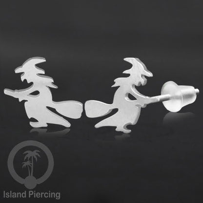 Anting Stud Stainless warna silver design serum Halloween model Tengkorak, Peti, Sihir