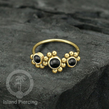 Nose Piercing Jewelry Perhiasan Hidung Nose Ring warna gold dekorasi 3 Batu