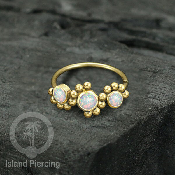 Nose Piercing Jewelry Perhiasan Hidung Nose Ring warna gold dekorasi 3 Batu