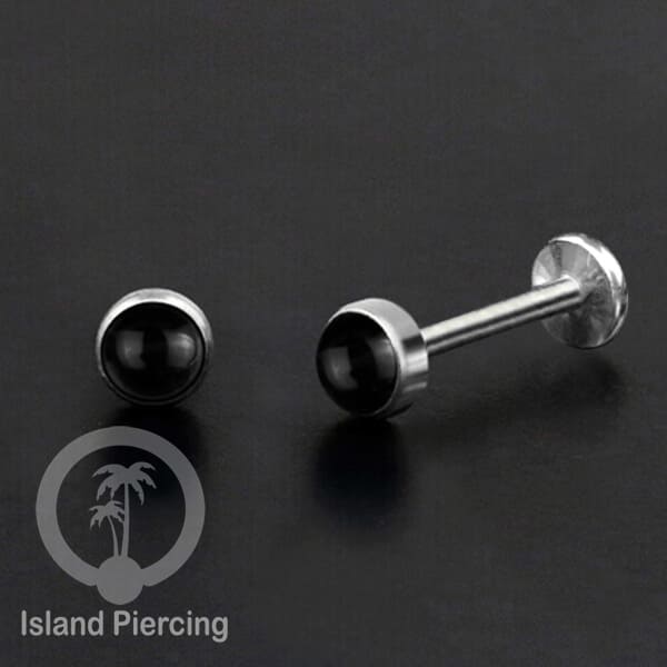 Tindik labret push system, threadless piercing warna silver dengan banyak variasi batu