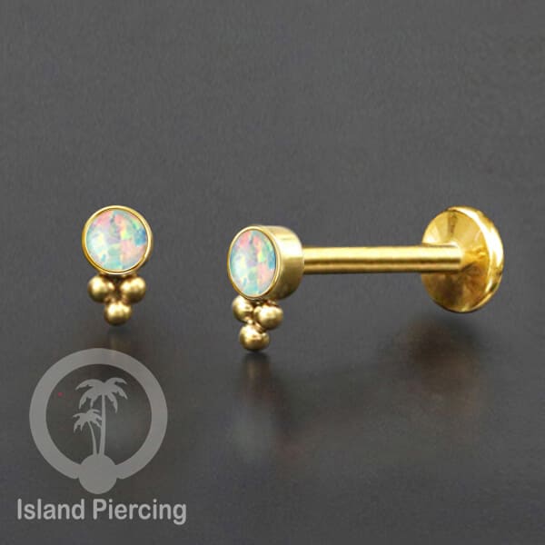 Tindik Labret push system, Threadless Piercing warna gold dengan variasi batu