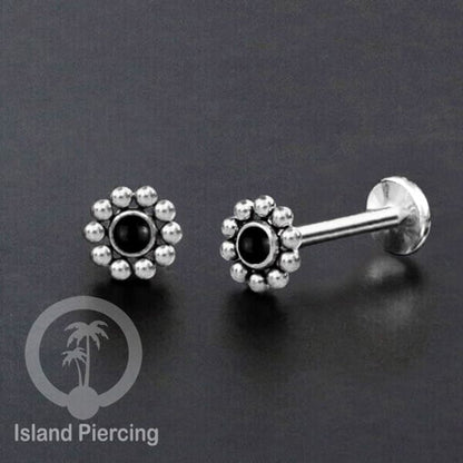 Tindik Labret push system, Threadless Piercing warna silver dengan variasi batu