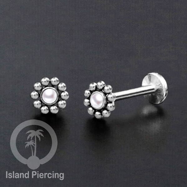 Tindik Labret push system, Threadless Piercing warna silver dengan variasi batu