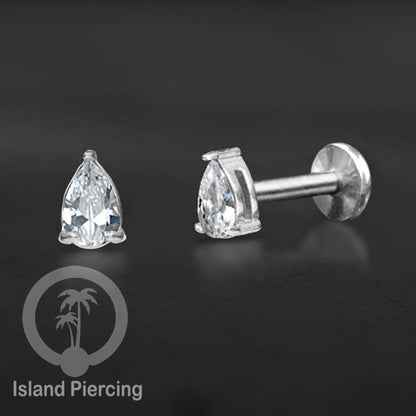 Piercing Labret Stainless Steel warna silver dengan Zirconia banyak bentuk.