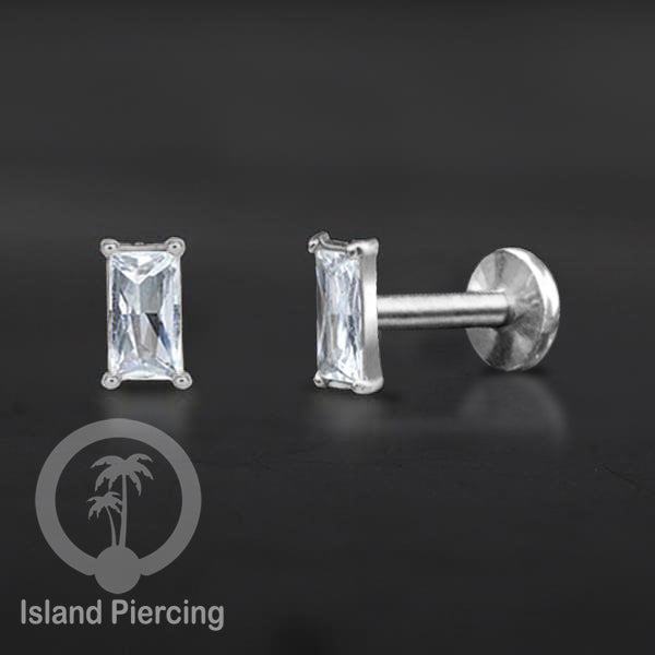 Piercing Labret Stainless Steel warna silver dengan Zirconia banyak bentuk.